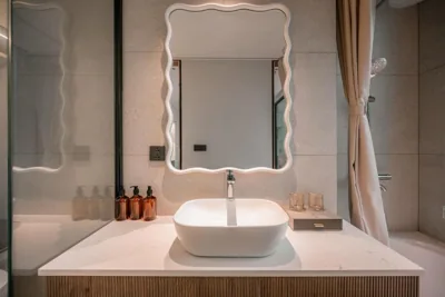 豪华特大床房 — iRest Atelier Hanoi Apartment & Hotel